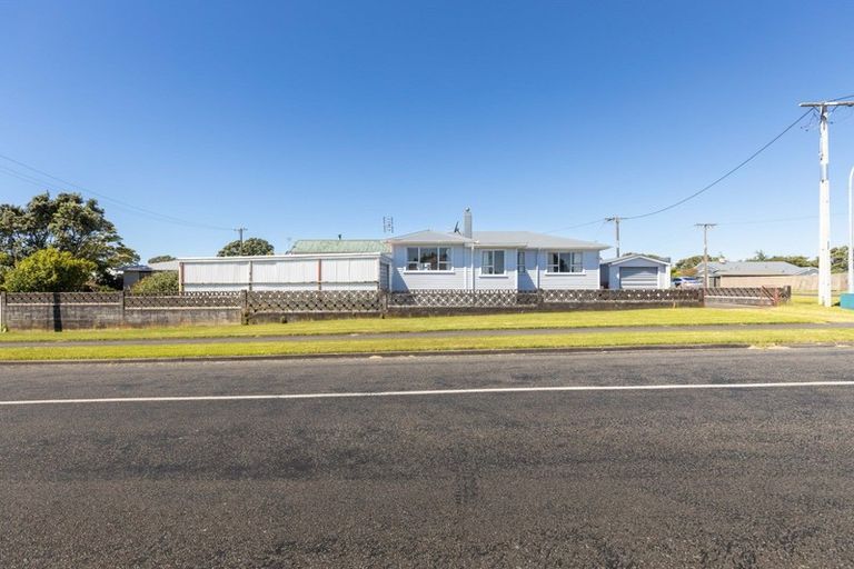 Photo of property in 14 Mcnaughton Street, Waitara, 4320