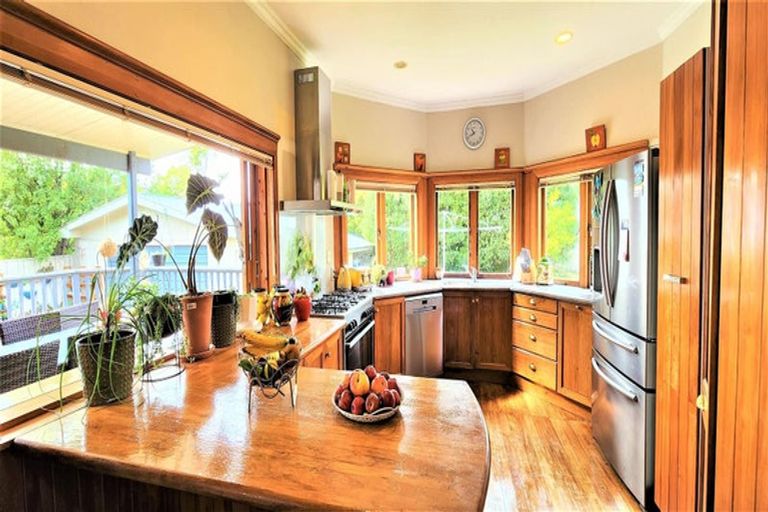 Photo of property in 9 Kitchener Street, Waipukurau, 4200