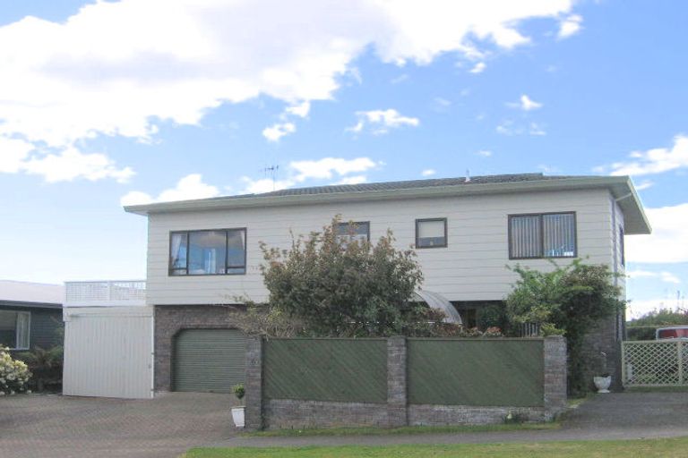 Photo of property in 16 Shepherd Road, Waipahihi, Taupo, 3330