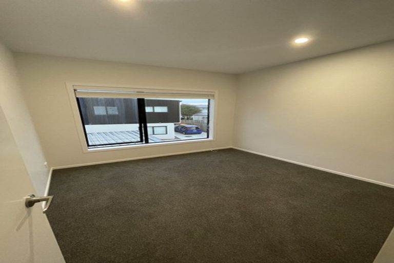 Photo of property in 70b Arimu Road, Papakura, 2110