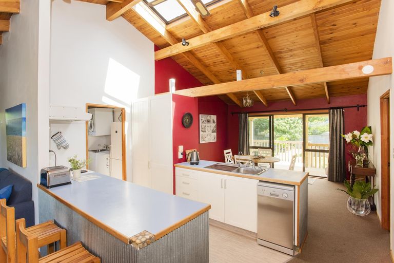 Photo of property in 57 Moana Road, Okitu, Gisborne, 4010