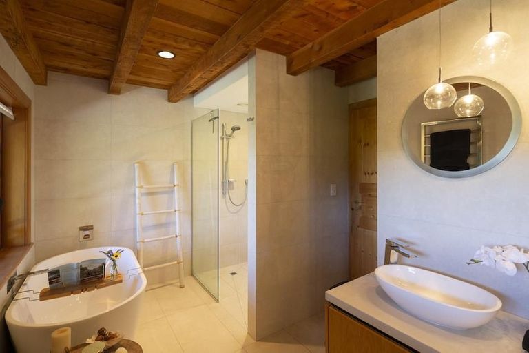 Photo of property in 411 Littles Road, Dalefield, Queenstown, 9371