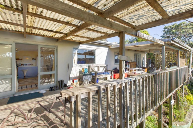 Photo of property in 44b Cross Street, Raglan, 3225