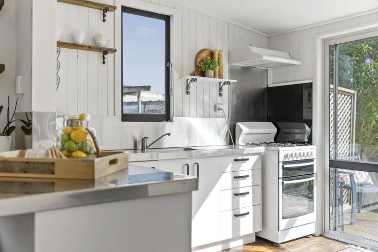 Photo of property in 9 Princes Street, Fitzroy, New Plymouth, 4312