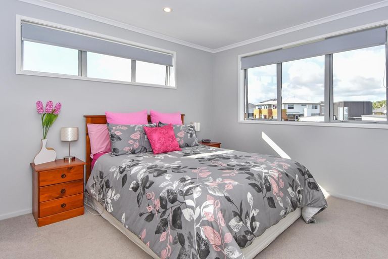 Photo of property in 309 Harbourside Drive, Karaka, Papakura, 2113