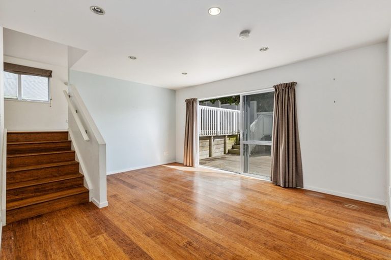 Photo of property in 682b Beach Road, Browns Bay, Auckland, 0630