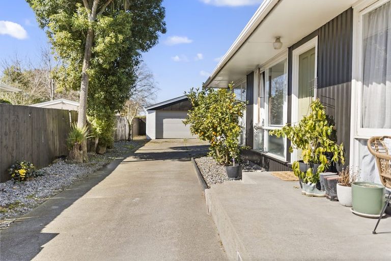 Photo of property in 80 Russley Road, Russley, Christchurch, 8042