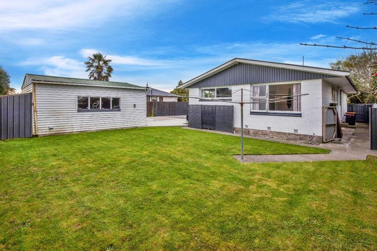 Photo of property in 19 Kathleen Crescent, Hornby, Christchurch, 8042