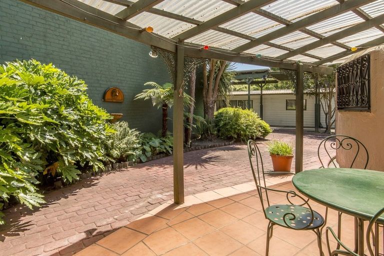 Photo of property in 254 Memorial Avenue, Burnside, Christchurch, 8053