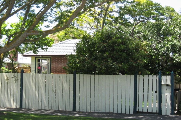 Photo of property in 6 Pinehurst Crescent, Russley, Christchurch, 8042