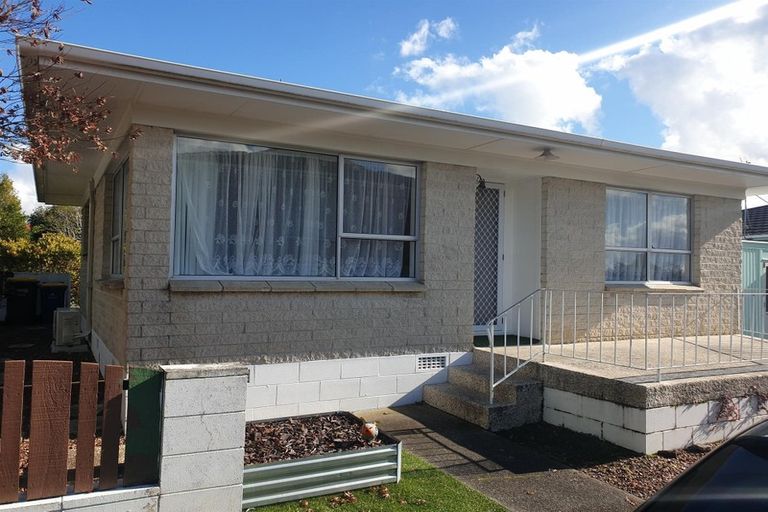 Photo of property in 1/12 Tanoa Place, Glendene, Auckland, 0602