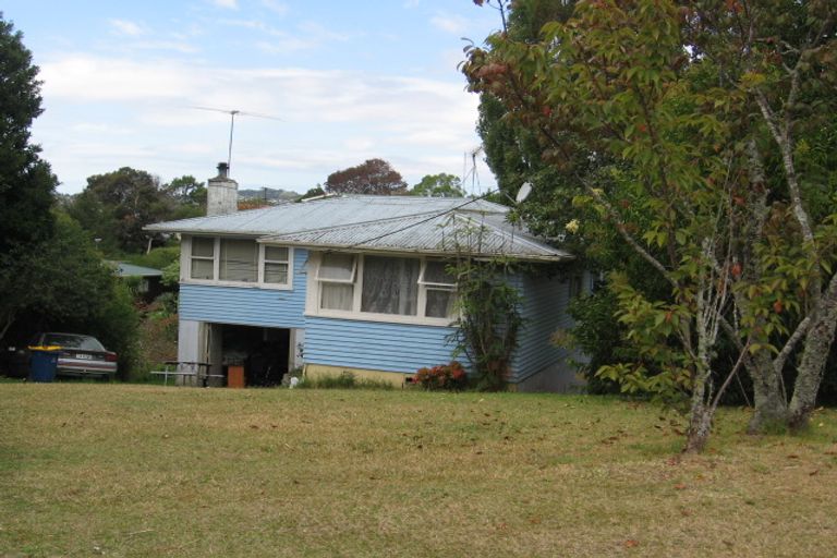 Photo of property in 5 Kelwyn Road, Kelston, Auckland, 0602