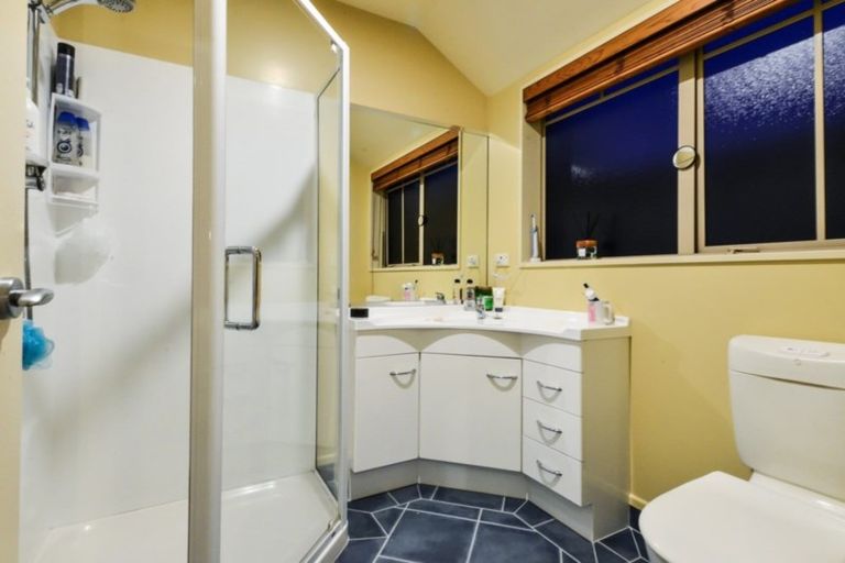 Photo of property in 15 Chatswood Place, Rototuna, Hamilton, 3210