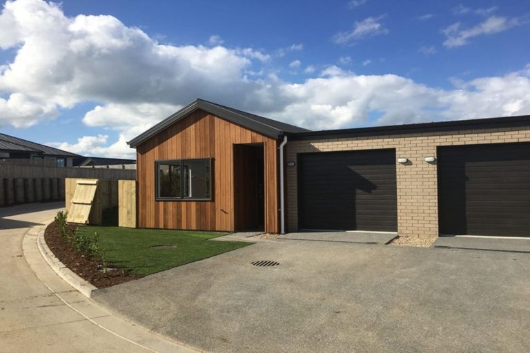 Photo of property in 1/21 Onukutara Place, Huntington, Hamilton, 3281