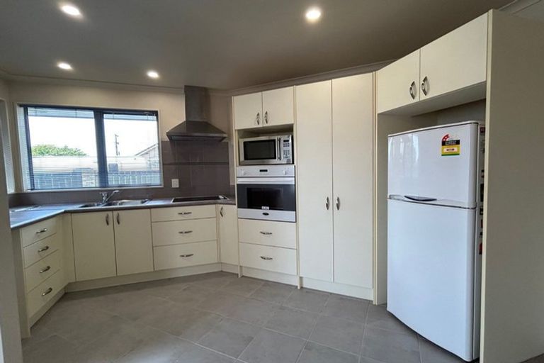 Photo of property in 36 Henley Street, Westport, 7825