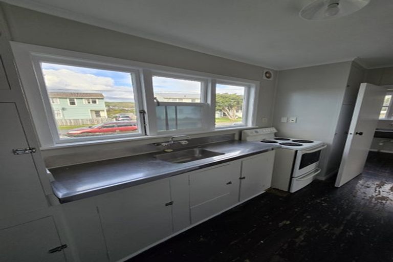Photo of property in 34-40 Cheshire Street, Cannons Creek, Porirua, 5024