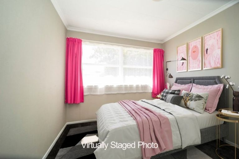 Photo of property in 5 Kahikatea Street, Inglewood, 4330