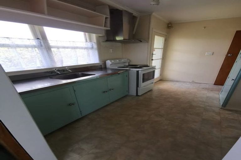 Photo of property in 2/76 Wintere Road, Papatoetoe, Auckland, 2025