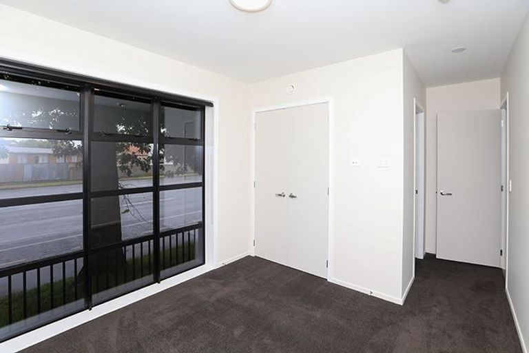 Photo of property in 102/3 Village Quarter Lane, Frankton, Hamilton, 3204