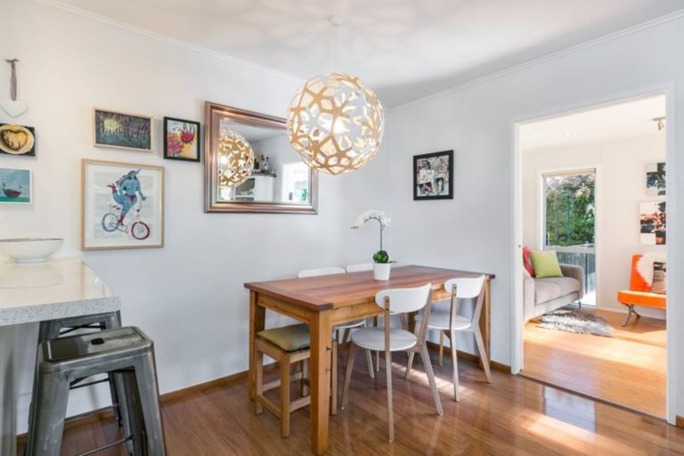 Photo of property in 11 Surrey Street, Taradale, Napier, 4112