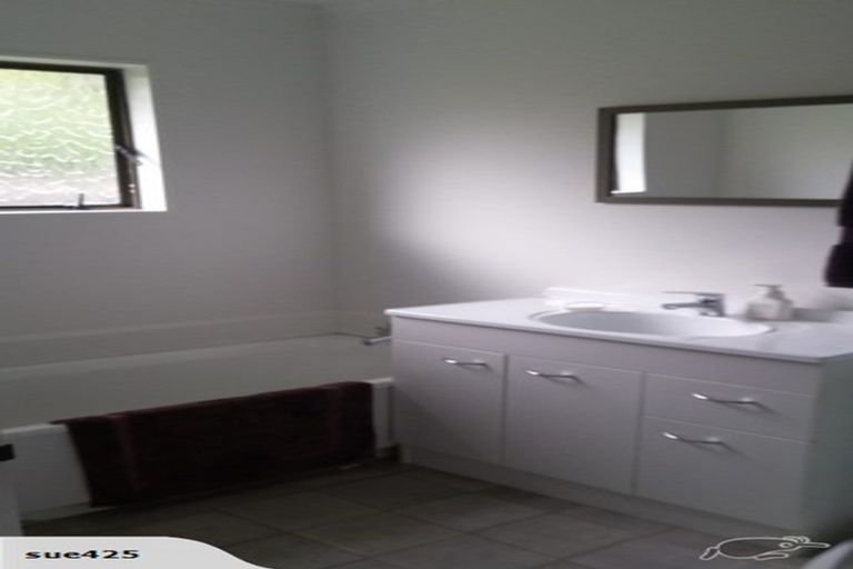 Photo of property in 2/39 Kinloch Place, Papakowhai, Porirua, 5024