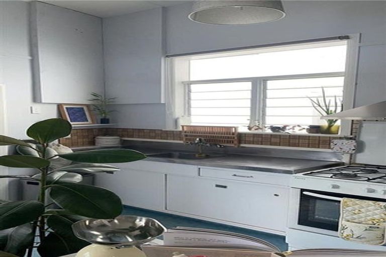 Photo of property in 23 Nairn Street, Mount Cook, Wellington, 6011