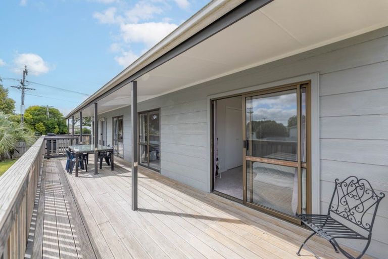 Photo of property in 1 Jasmine Avenue, Dinsdale, Hamilton, 3204