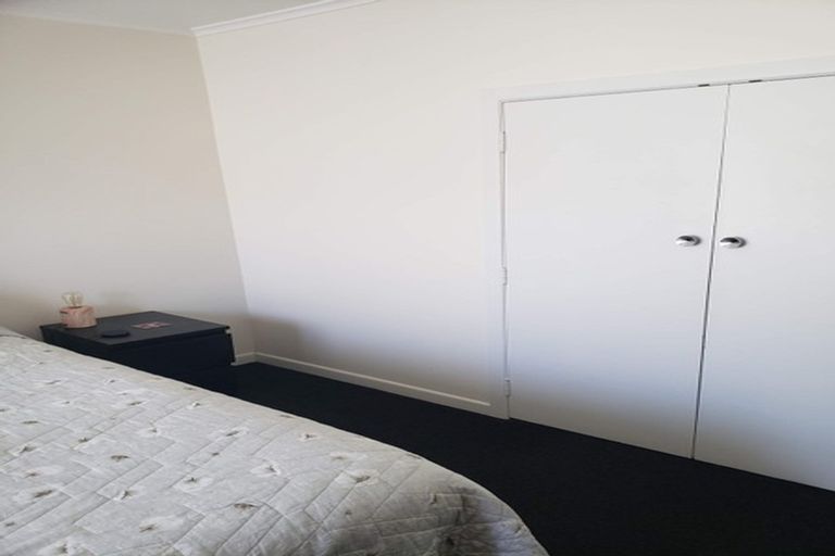 Photo of property in 2/1a Wade Avenue, Onehunga, Auckland, 1061