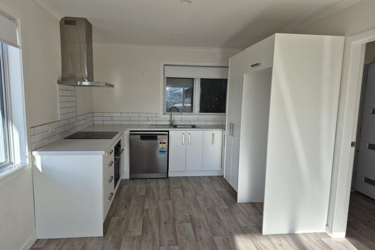 Photo of property in 30c Bledisloe Street, Levin, 5510