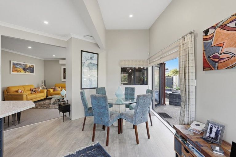 Photo of property in 110 Reynolds Road, Pukekohe, 2120