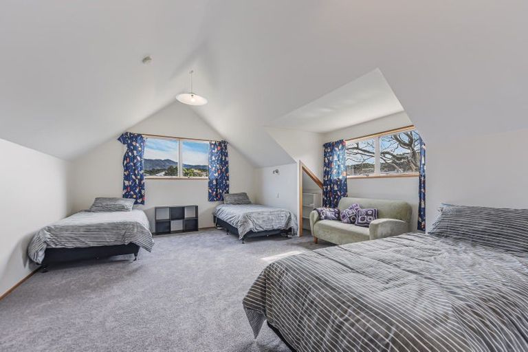 Photo of property in 10a Huia Street, Waikawa, Picton, 7220