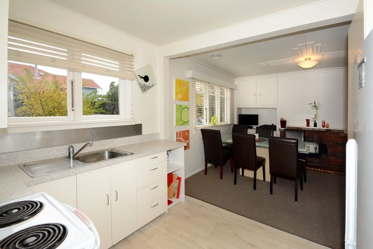 Photo of property in 2 Forbes Street, Balaclava, Dunedin, 9011