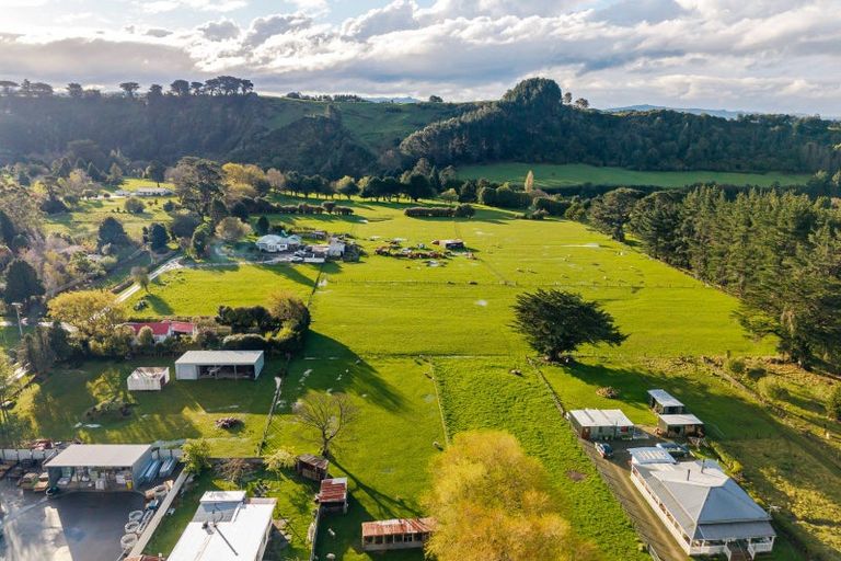 Photo of property in 14 Carters Road, Eketahuna, 4900
