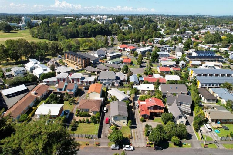 Photo of property in 226 Old Farm Road, Hamilton East, Hamilton, 3216