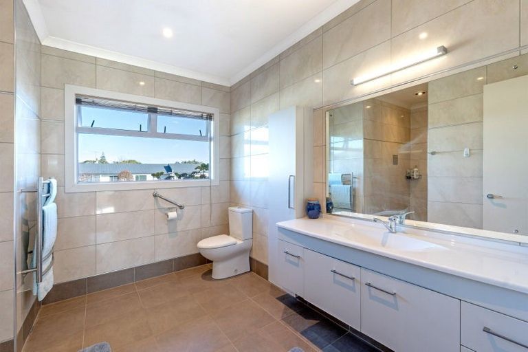 Photo of property in 690 Gladstone Road, Te Hapara, Gisborne, 4010