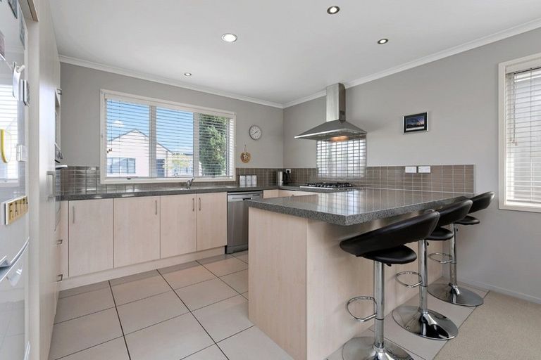 Photo of property in 6 Lanyard Street, Pyes Pa, Tauranga, 3112