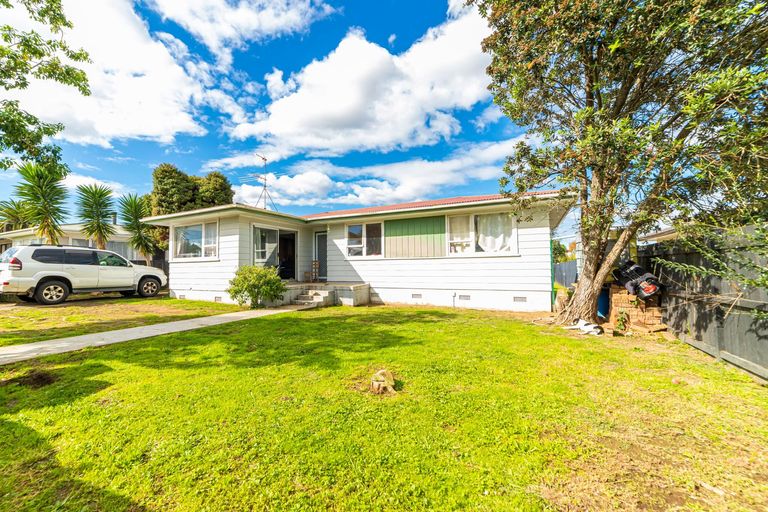 Photo of property in 14 Swallow Drive, Manurewa, Auckland, 2102