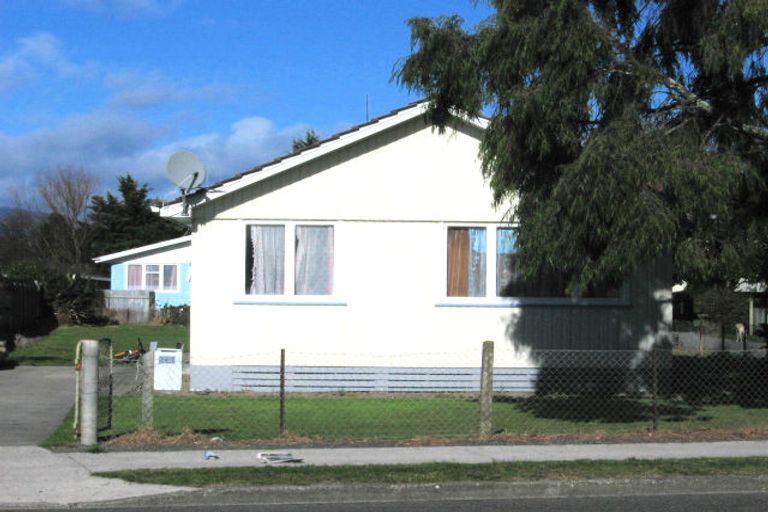 Photo of property in 271 Rangiuru Road, Otaki, 5512