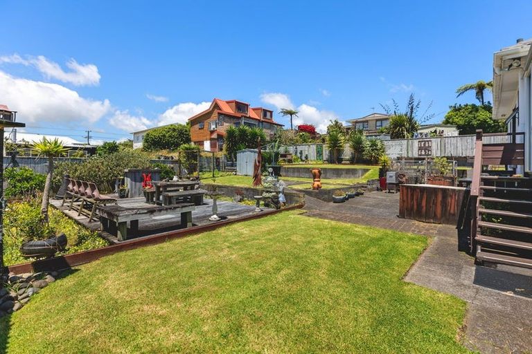 Photo of property in 9 Roy Terrace, Moturoa, New Plymouth, 4310