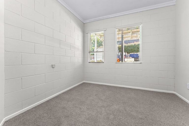 Photo of property in 15 Reynolds Place, Torbay, Auckland, 0630