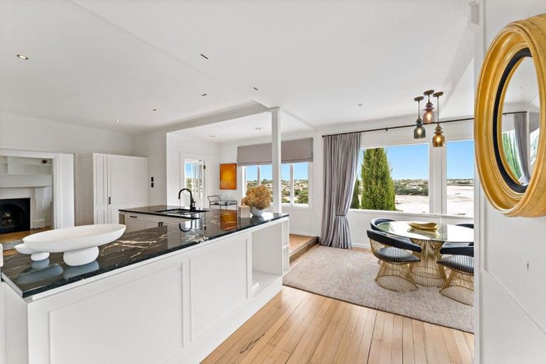 Photo of property in 65 Marine Parade, Herne Bay, Auckland, 1011