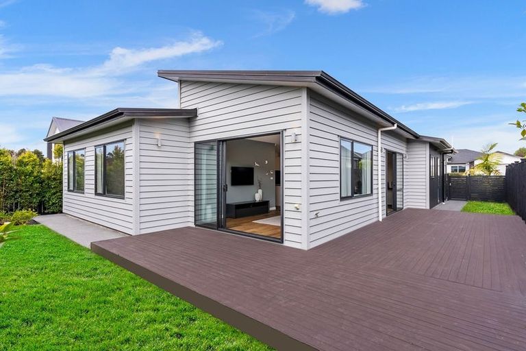 Photo of property in 42 Pampas Drive, Wainui, 0932