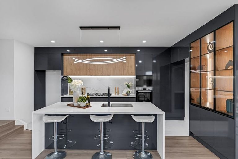 Photo of property in 11 Seagreen Avenue, Rosehill, Papakura, 2113