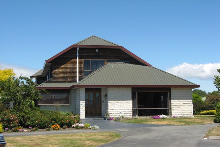 Photo of property in 39 Aberfoyle Place, Parklands, Christchurch, 8083