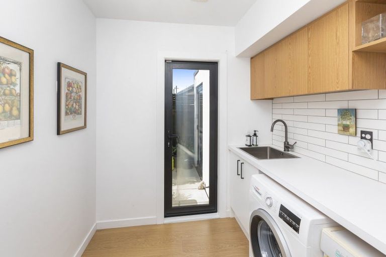 Photo of property in 2/6 Lloyd Street, Strowan, Christchurch, 8052