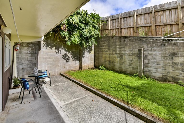 Photo of property in 1/23b Hillsborough Road, Hillsborough, Auckland, 1042