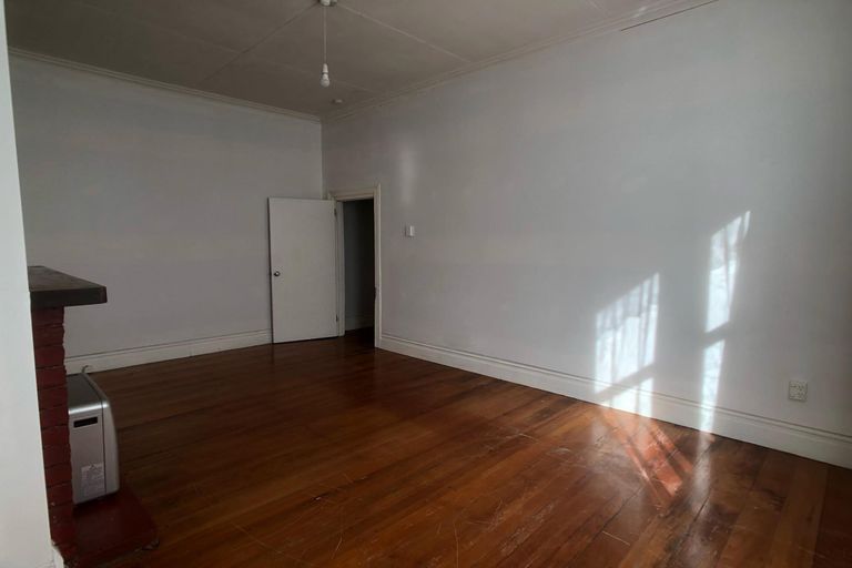 Photo of property in 11 Berry Street, Gisborne, 4010