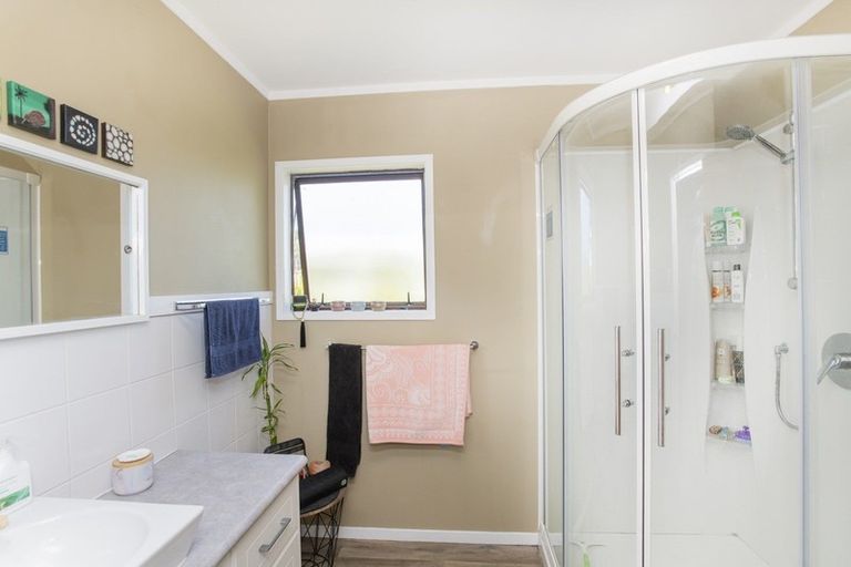 Photo of property in 65 Esplanade, Kaiti, Gisborne, 4010