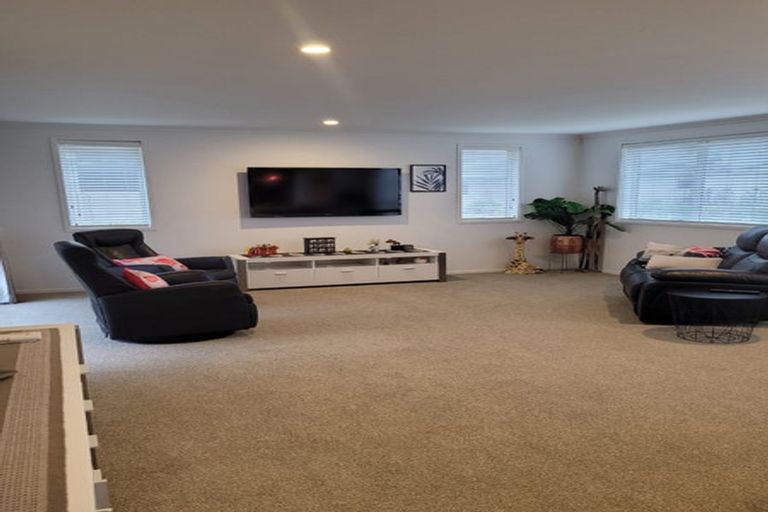 Photo of property in 3 Sandspit Way, Papamoa Beach, Papamoa, 3118