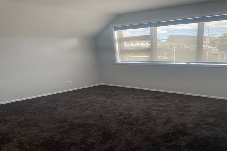 Photo of property in 128a Randwick Road, Moera, Lower Hutt, 5010
